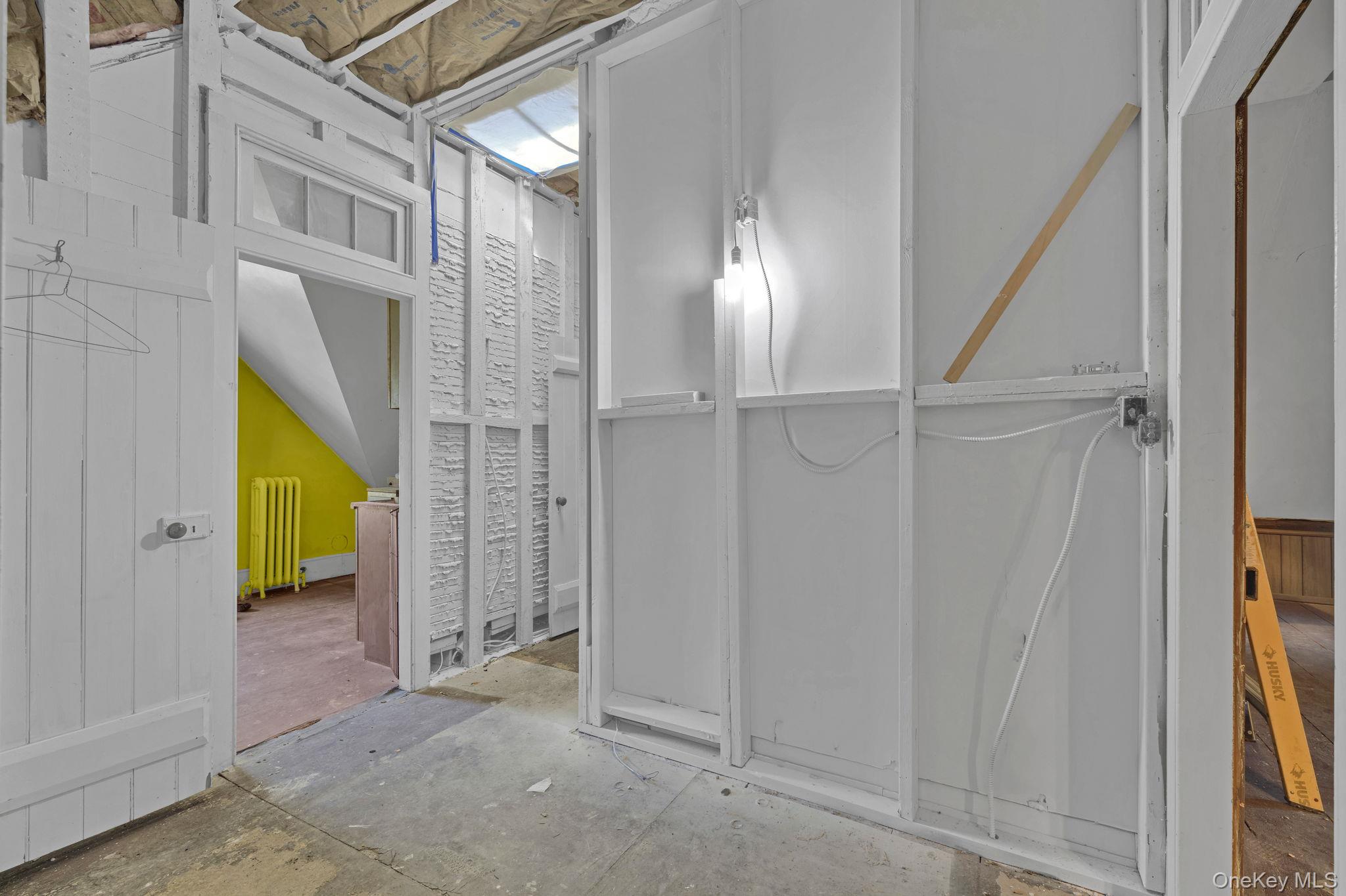 Newburgh, New York, 12550, United States, 3 Bedrooms Bedrooms, ,3 BathroomsBathrooms,Residential,Active,1913025