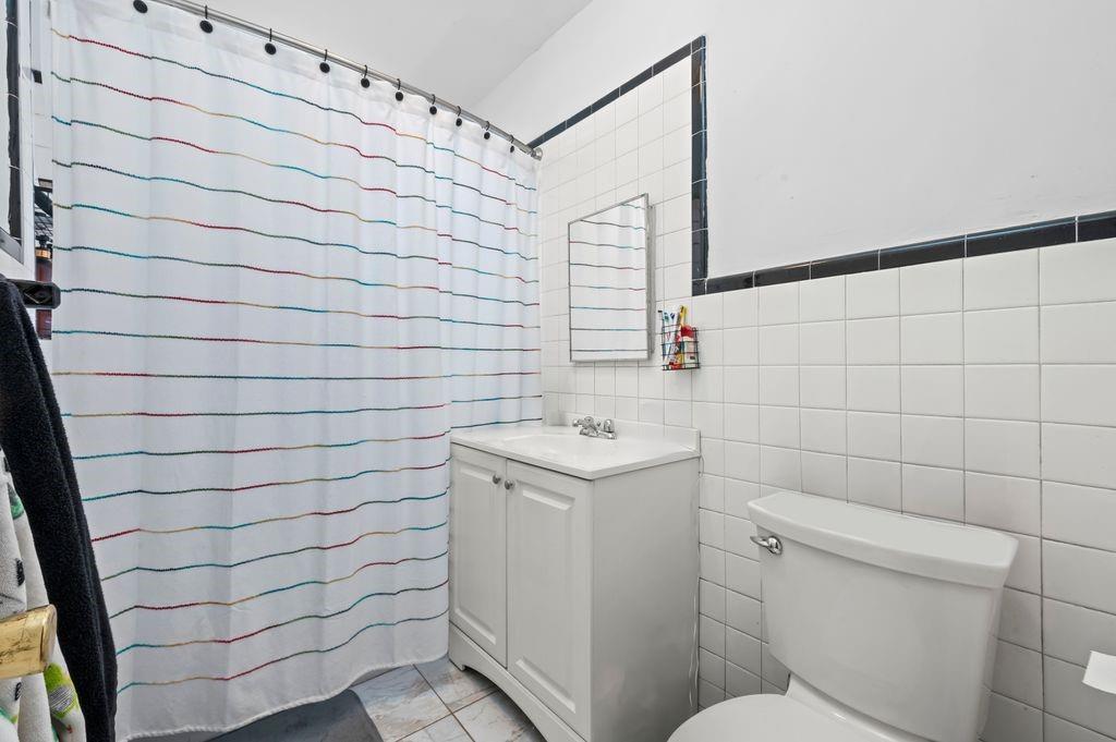 Brooklyn, New York, 11204, United States, 10 Bedrooms Bedrooms, ,6 BathroomsBathrooms,Residential,Active,1710730