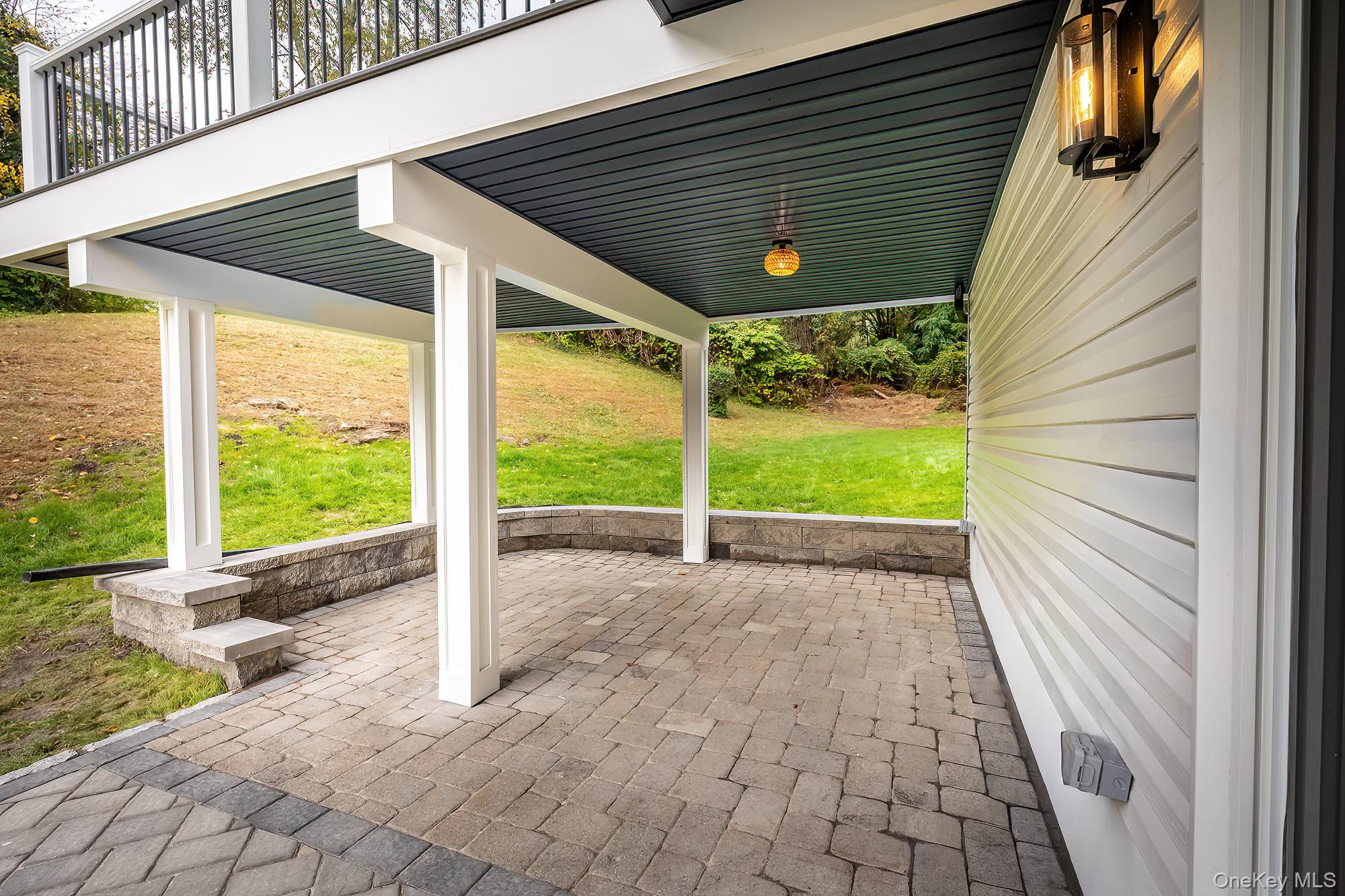 White Plains, New York, 10607, United States, 4 Bedrooms Bedrooms, ,3 BathroomsBathrooms,Residential,Active,1965798