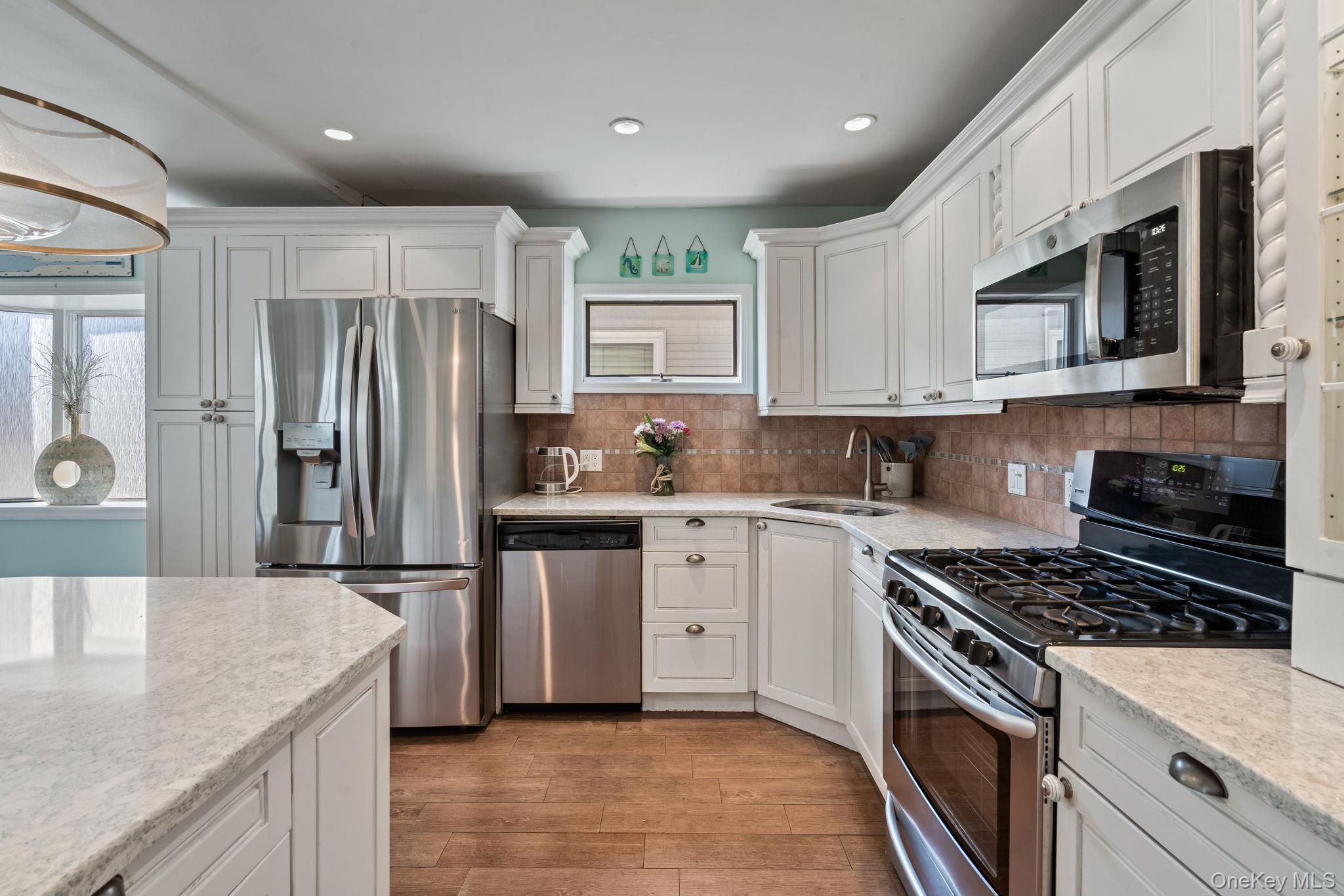 Long Beach, New York, 11561, United States, 4 Bedrooms Bedrooms, ,3 BathroomsBathrooms,Residential,Active,2008919