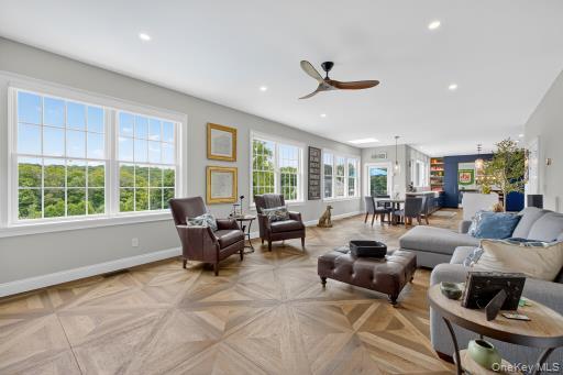 Mahopac, New York, 10541, United States, 4 Bedrooms Bedrooms, ,6 BathroomsBathrooms,Residential,Active,1945090
