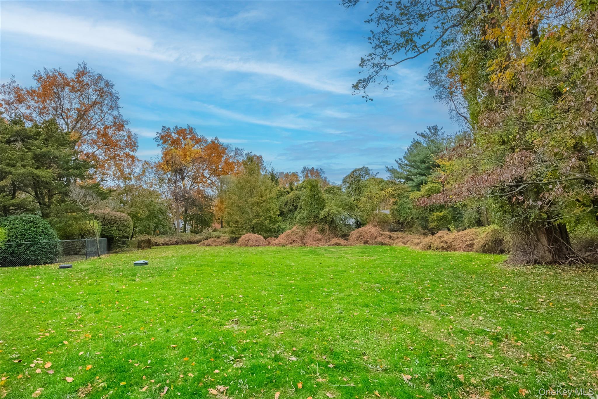 Saint James, New York, 11780, United States, 6 Bedrooms Bedrooms, ,5 BathroomsBathrooms,Residential,Active,1988457