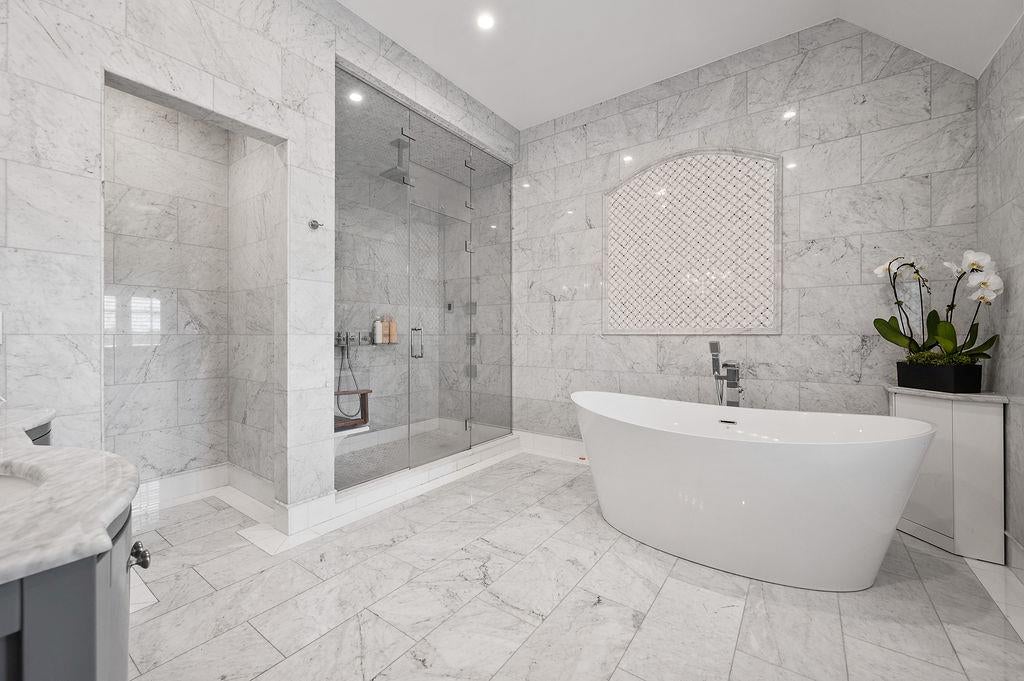 Little Neck, New York, 11362, United States, 5 Bedrooms Bedrooms, ,6 BathroomsBathrooms,Residential,Active,1908169