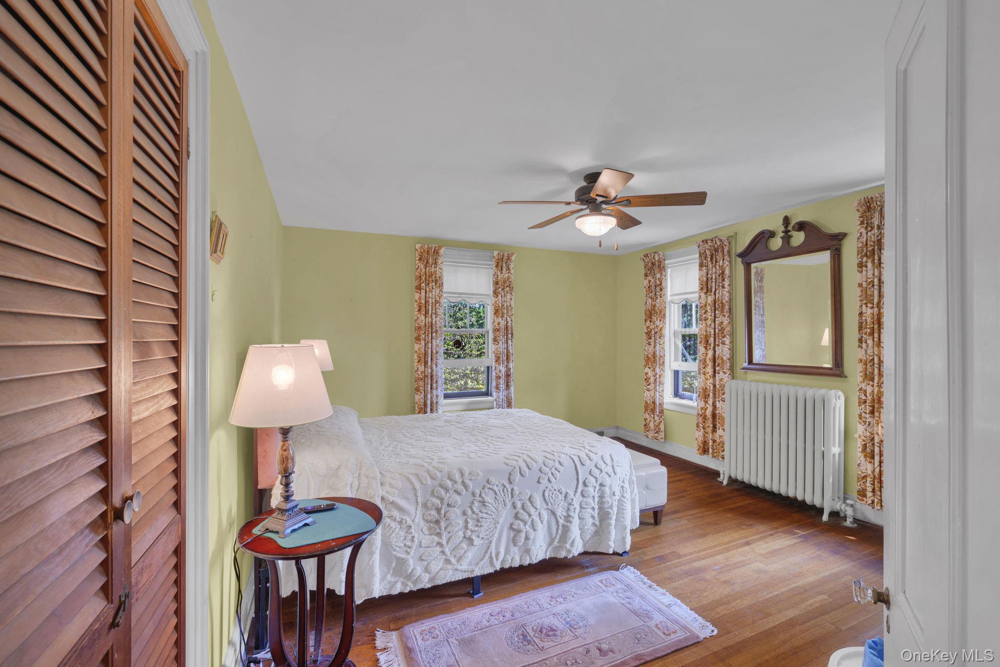 Newburgh, New York, 12550, United States, 3 Bedrooms Bedrooms, ,3 BathroomsBathrooms,Residential,Active,1913025