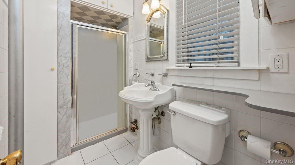 Brooklyn, New York, 11209, United States, 5 Bedrooms Bedrooms, ,3 BathroomsBathrooms,Residential,Active,1964285