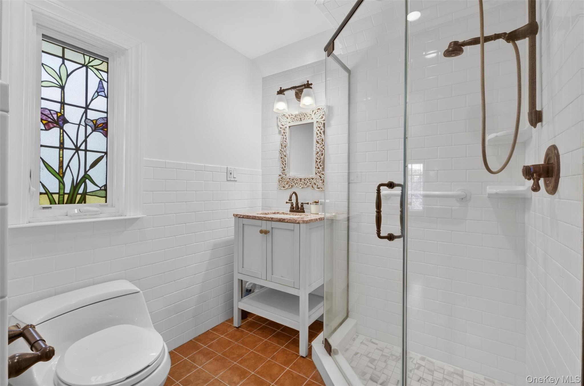 Manhasset, New York, 11030, United States, 4 Bedrooms Bedrooms, ,3 BathroomsBathrooms,Residential,Active,2045030