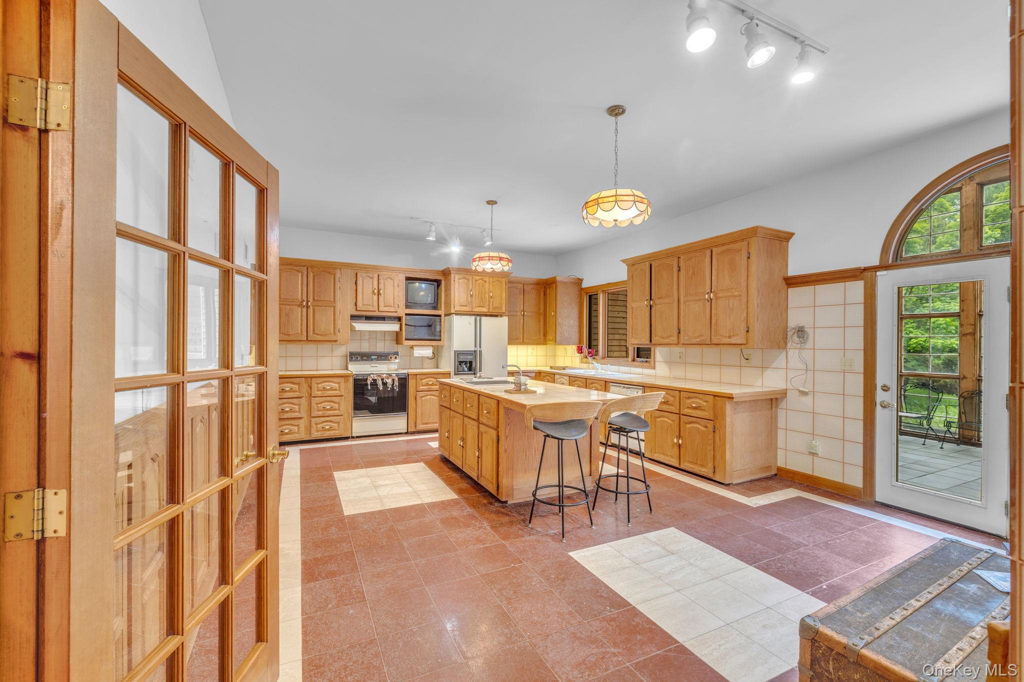 Millbrook, New York, 12545, United States, 7 Bedrooms Bedrooms, ,7 BathroomsBathrooms,Residential,Active,1945208