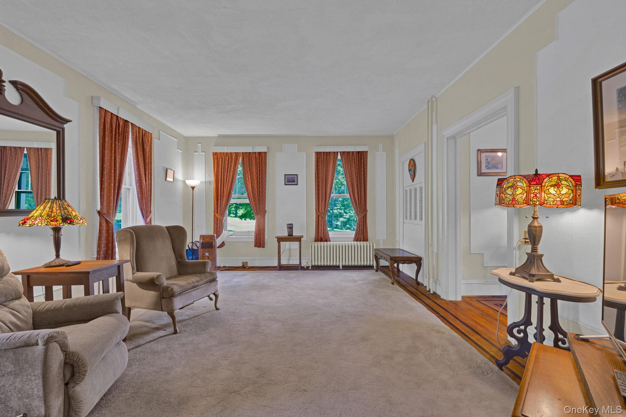 Newburgh, New York, 12550, United States, 3 Bedrooms Bedrooms, ,3 BathroomsBathrooms,Residential,Active,1913025