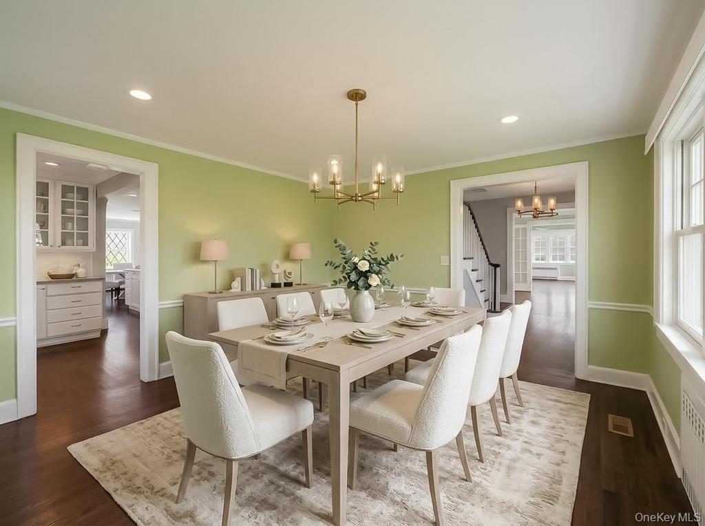 White Plains, New York, 10605, United States, 5 Bedrooms Bedrooms, ,4 BathroomsBathrooms,Residential,Pending,2045677