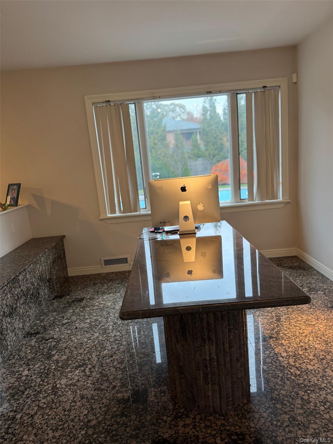 Scarsdale, New York, 10583, United States, 6 Bedrooms Bedrooms, ,4 BathroomsBathrooms,Residential,Active,1965841