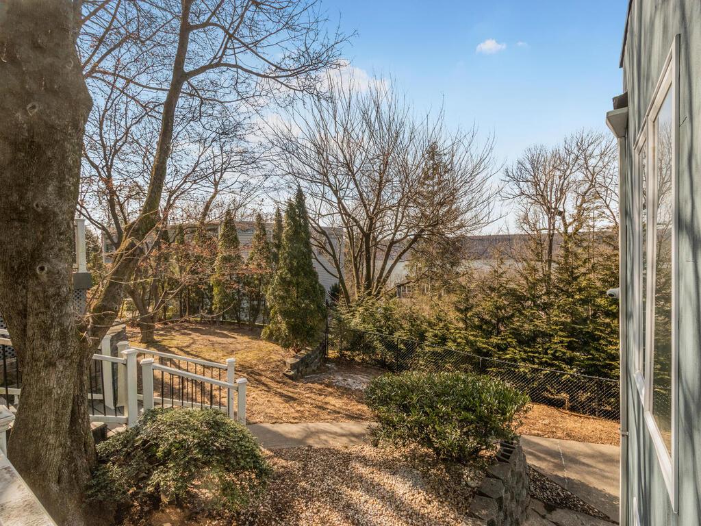 Bronx, New York, 10471, United States, 4 Bedrooms Bedrooms, ,3 BathroomsBathrooms,Residential,Active,1764906