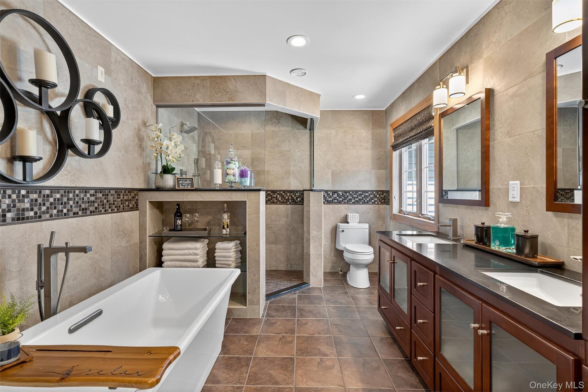 Warwick, New York, 10990, United States, 3 Bedrooms Bedrooms, ,3 BathroomsBathrooms,Residential,Active,1965856