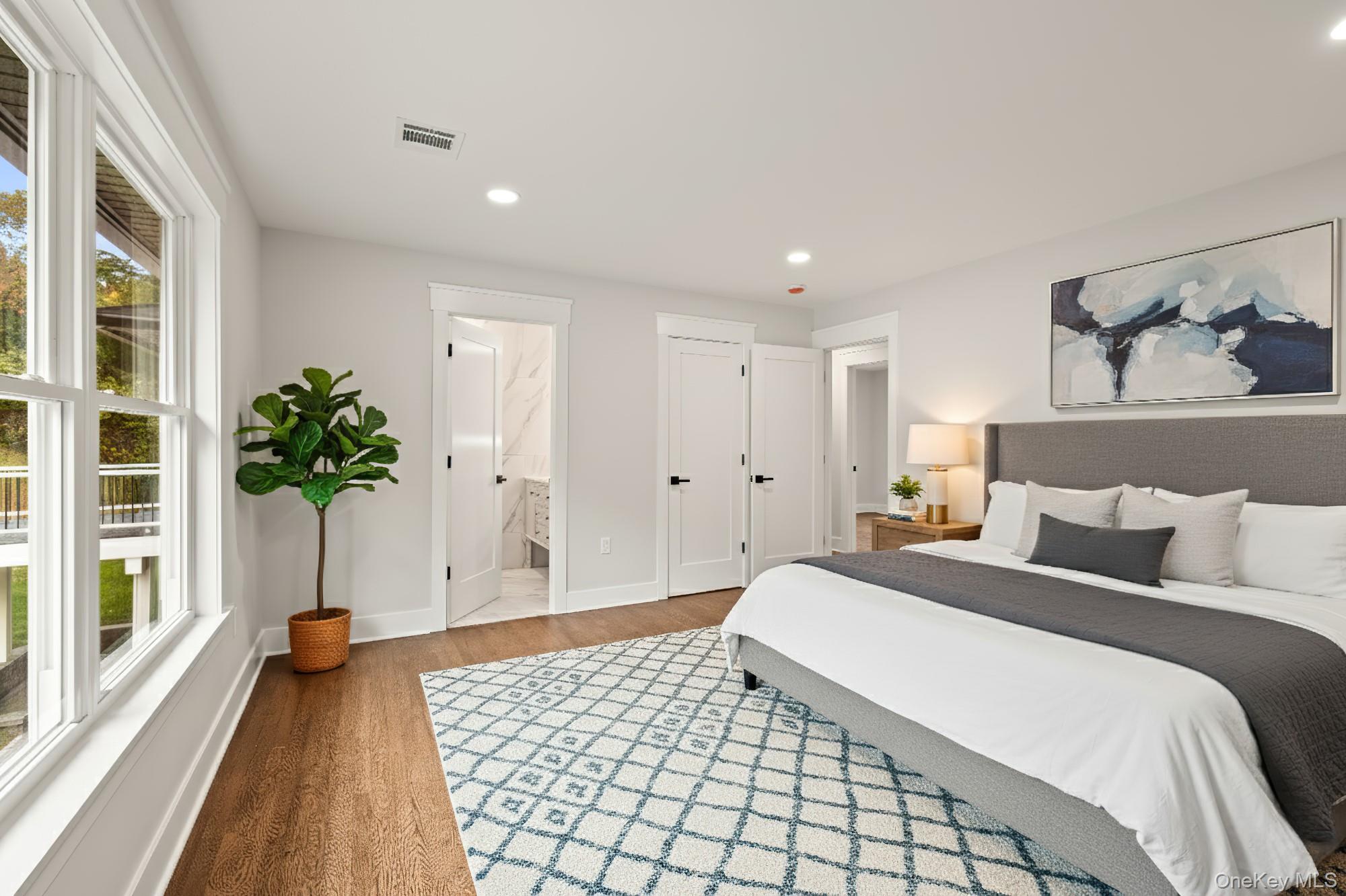 White Plains, New York, 10607, United States, 4 Bedrooms Bedrooms, ,3 BathroomsBathrooms,Residential,Active,1965798