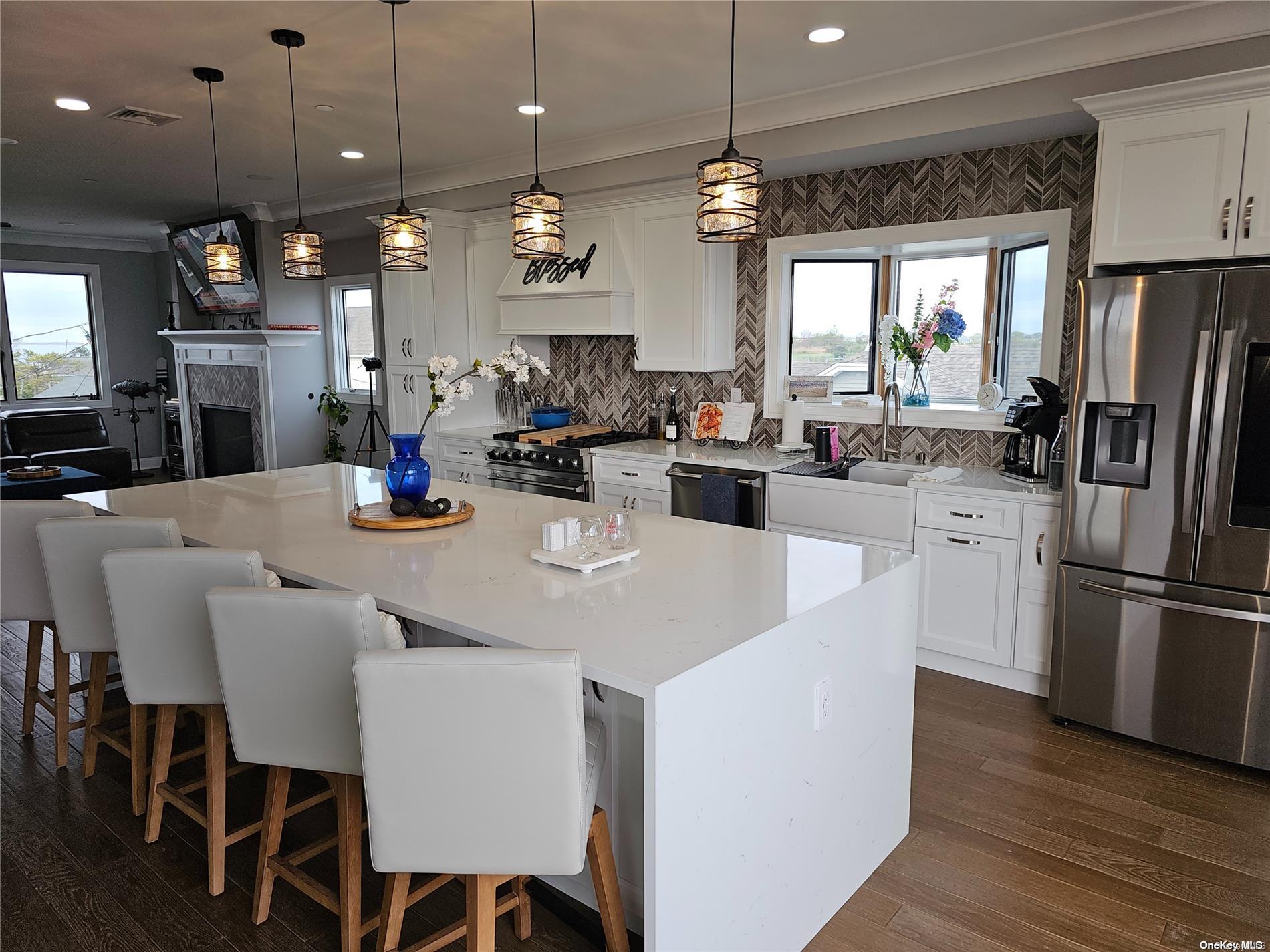 Babylon, New York, 11702, United States, 3 Bedrooms Bedrooms, ,3 BathroomsBathrooms,Residential,Active,1801049