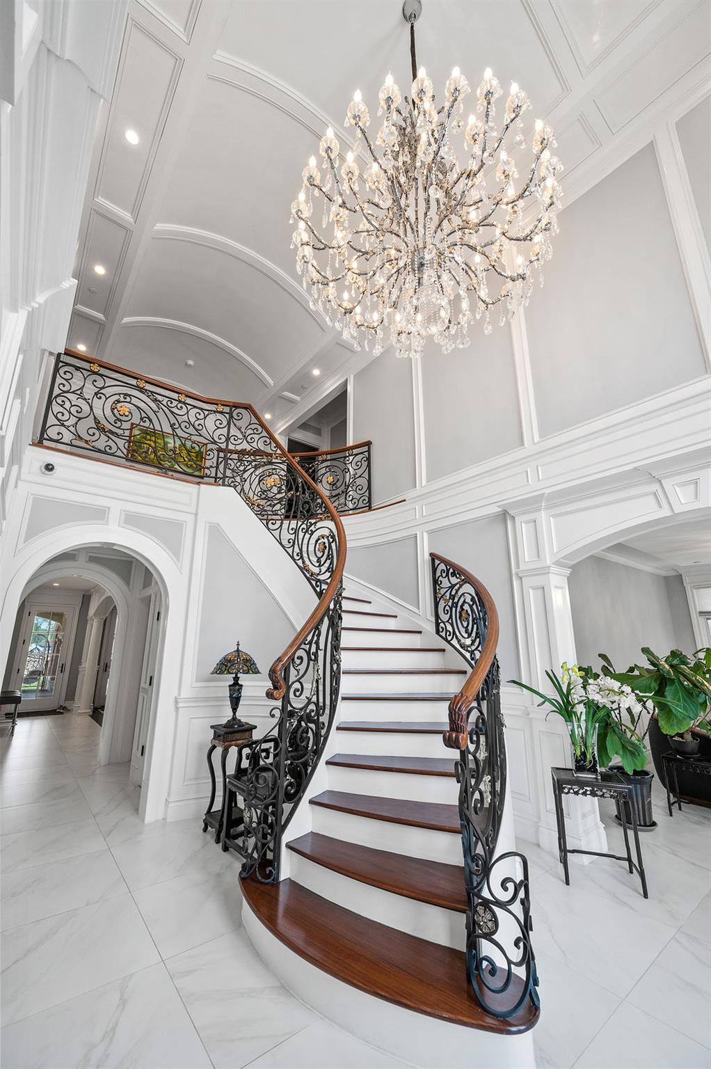 Little Neck, New York, 11362, United States, 5 Bedrooms Bedrooms, ,6 BathroomsBathrooms,Residential,Active,1908169