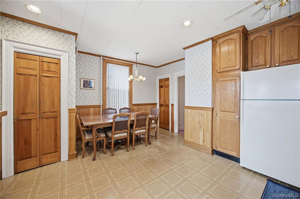Brooklyn, New York, 11209, United States, 3 Bedrooms Bedrooms, ,2 BathroomsBathrooms,Residential,Active,2043128
