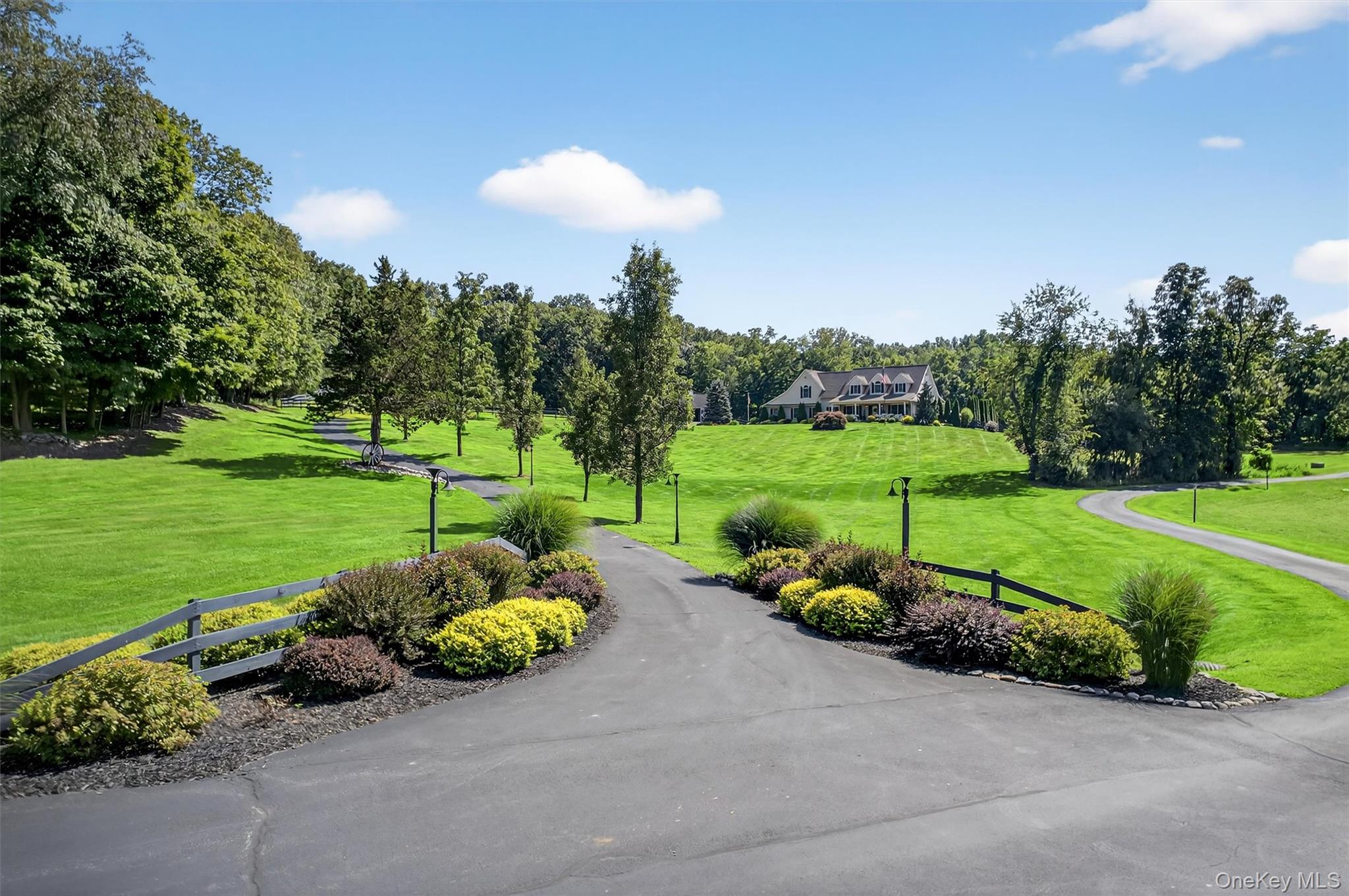 Warwick, New York, 10990, United States, 3 Bedrooms Bedrooms, ,3 BathroomsBathrooms,Residential,Active,1965856