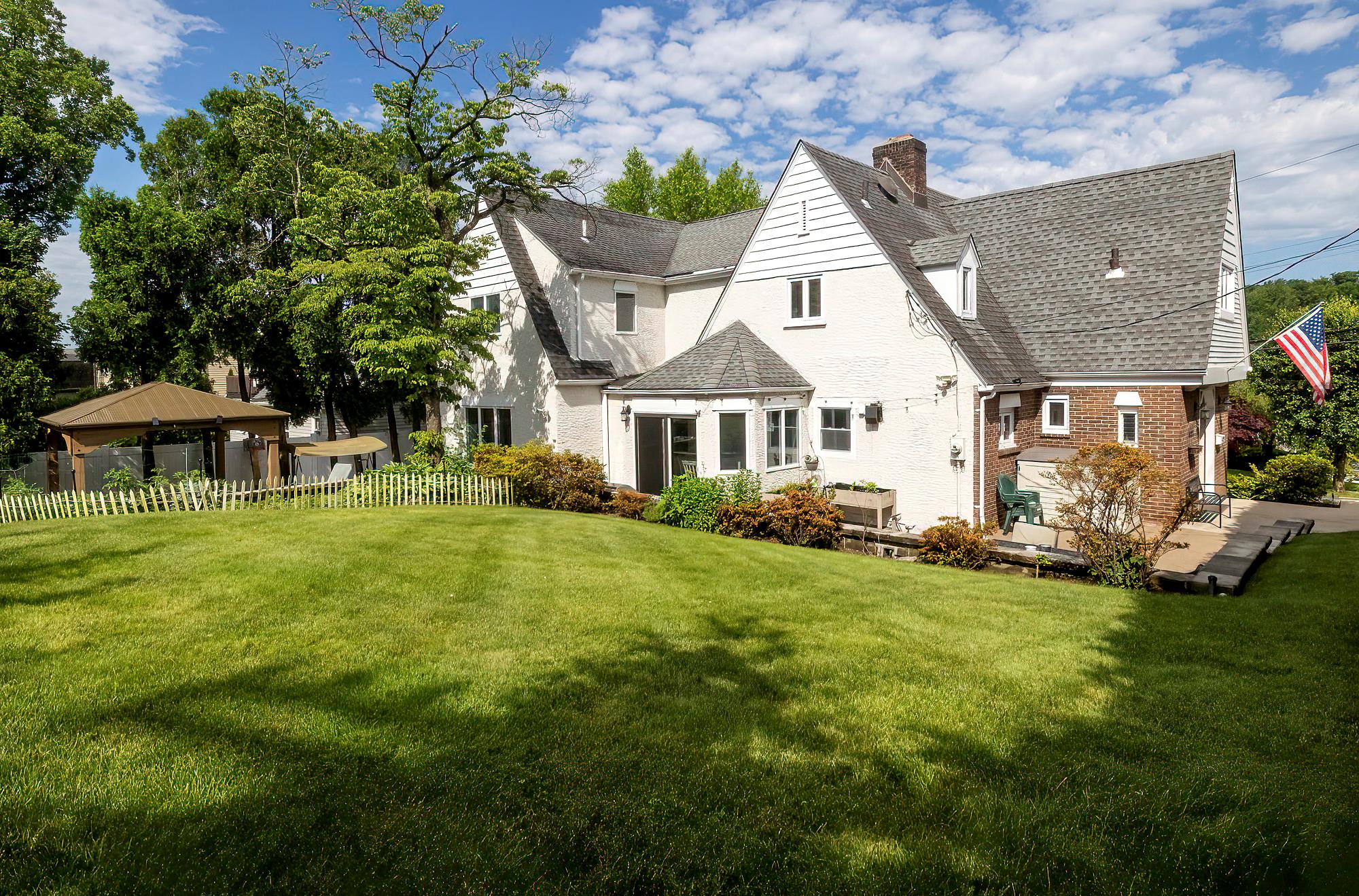 West Harrison, New York, 10604, United States, 4 Bedrooms Bedrooms, ,4 BathroomsBathrooms,Residential,Active,1798072