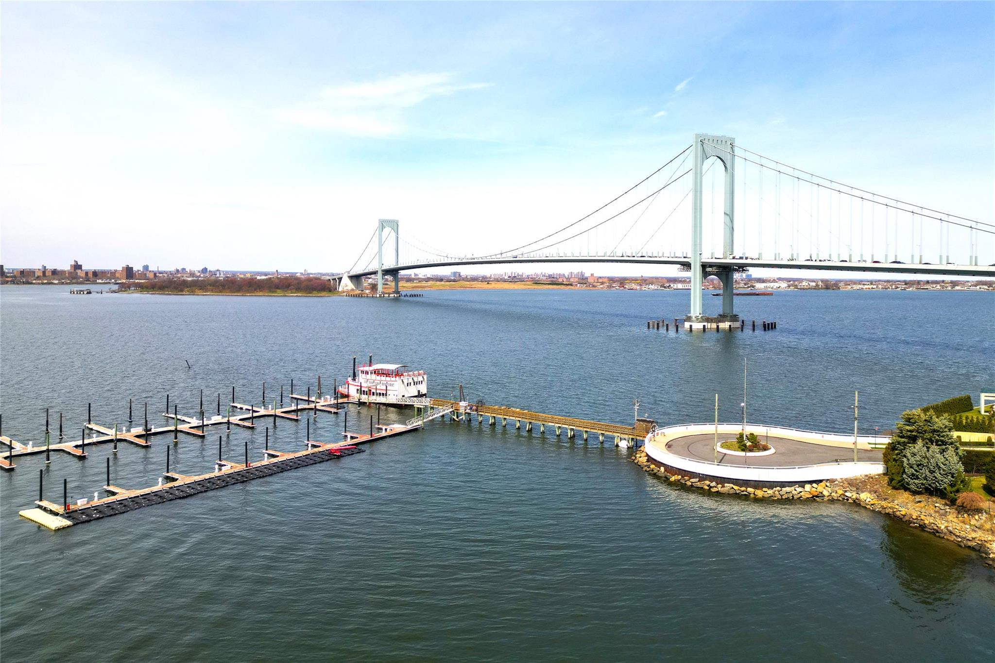 Malba, New York, 11357, United States, 5 Bedrooms Bedrooms, ,7 BathroomsBathrooms,Residential,Active,1761248