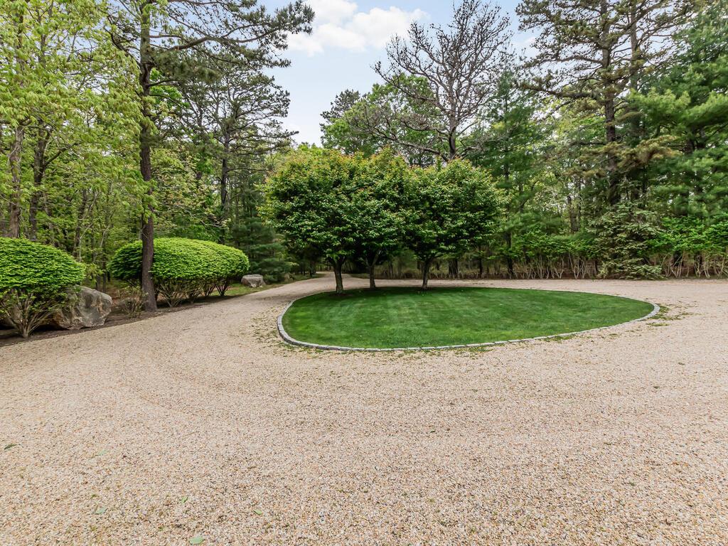 East Hampton, New York, 11937, United States, ,3 BathroomsBathrooms,Residential,Active,1843880