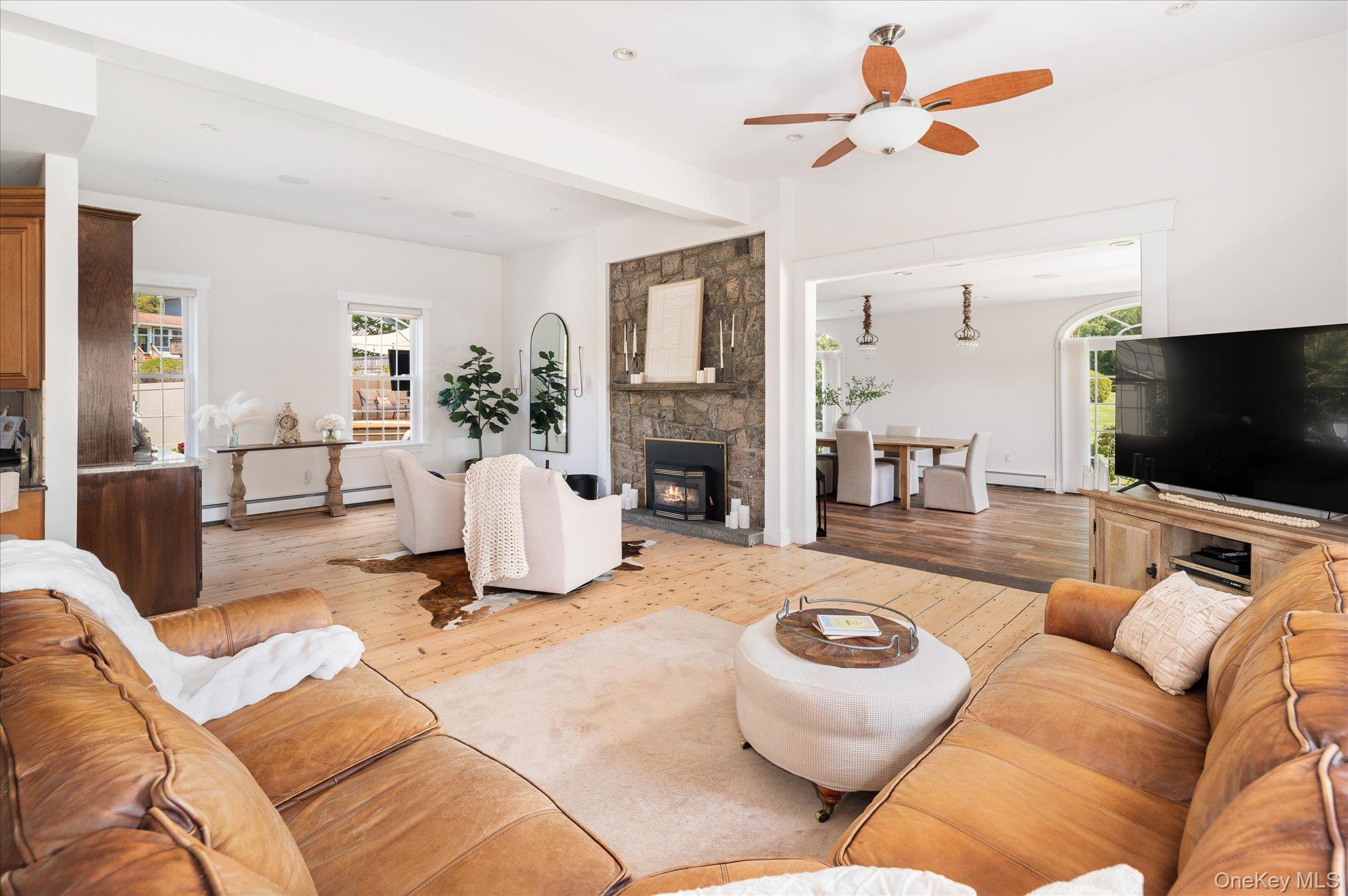 Mahopac, New York, 10541, United States, 4 Bedrooms Bedrooms, ,4 BathroomsBathrooms,Residential,Active,2045784