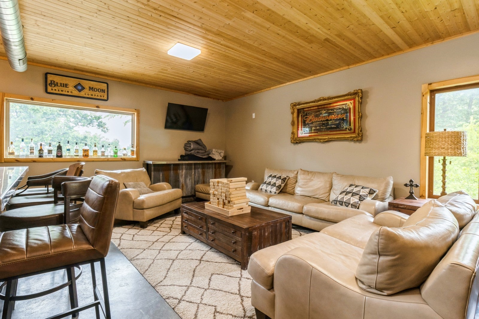 Montezuma, Iowa, 50171, United States, 8 Bedrooms Bedrooms, ,5 BathroomsBathrooms,Residential,Active,1829914