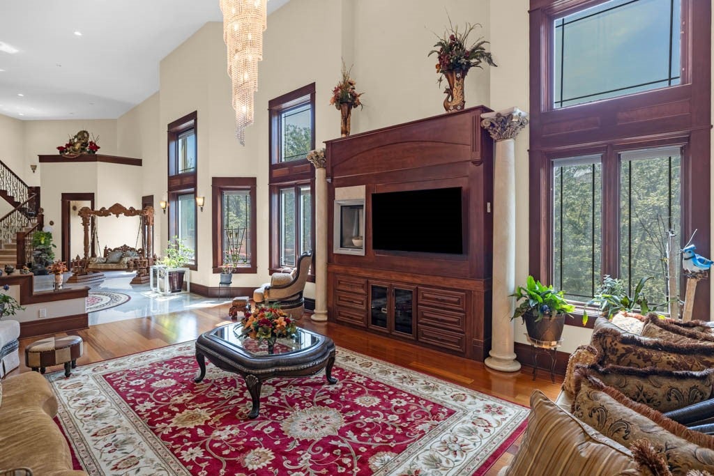 Ames, Iowa, 50014, United States, 6 Bedrooms Bedrooms, ,6 BathroomsBathrooms,Residential,Active,2014935