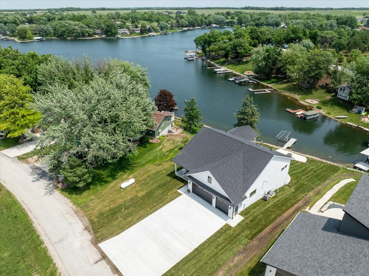 Ellston, Iowa, 50074, United States, 5 Bedrooms Bedrooms, ,3 BathroomsBathrooms,Residential,Active,1742141