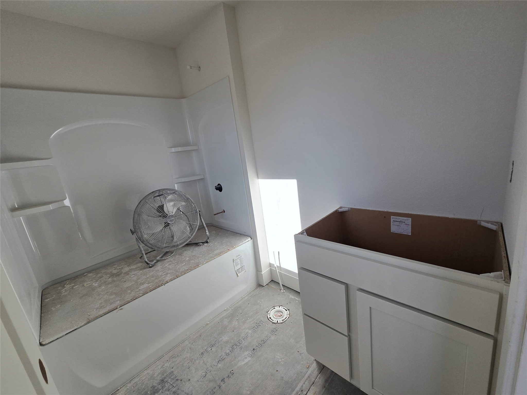 Urbandale, Iowa, 50323, United States, 6 Bedrooms Bedrooms, ,6 BathroomsBathrooms,Residential,Active,1869122