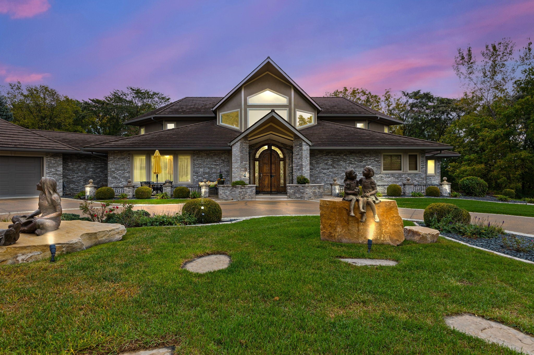 Ankeny, Iowa, 50023, United States, 5 Bedrooms Bedrooms, ,6 BathroomsBathrooms,Residential,Active,1967299