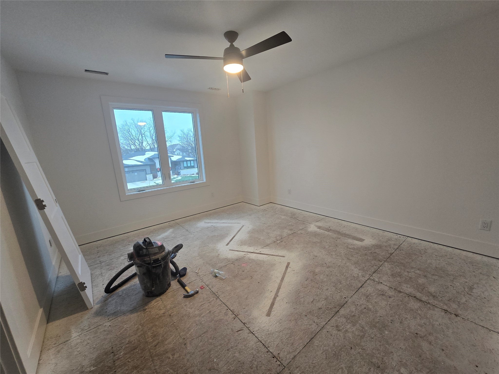 Urbandale, Iowa, 50323, United States, 6 Bedrooms Bedrooms, ,6 BathroomsBathrooms,Residential,Active,1869122