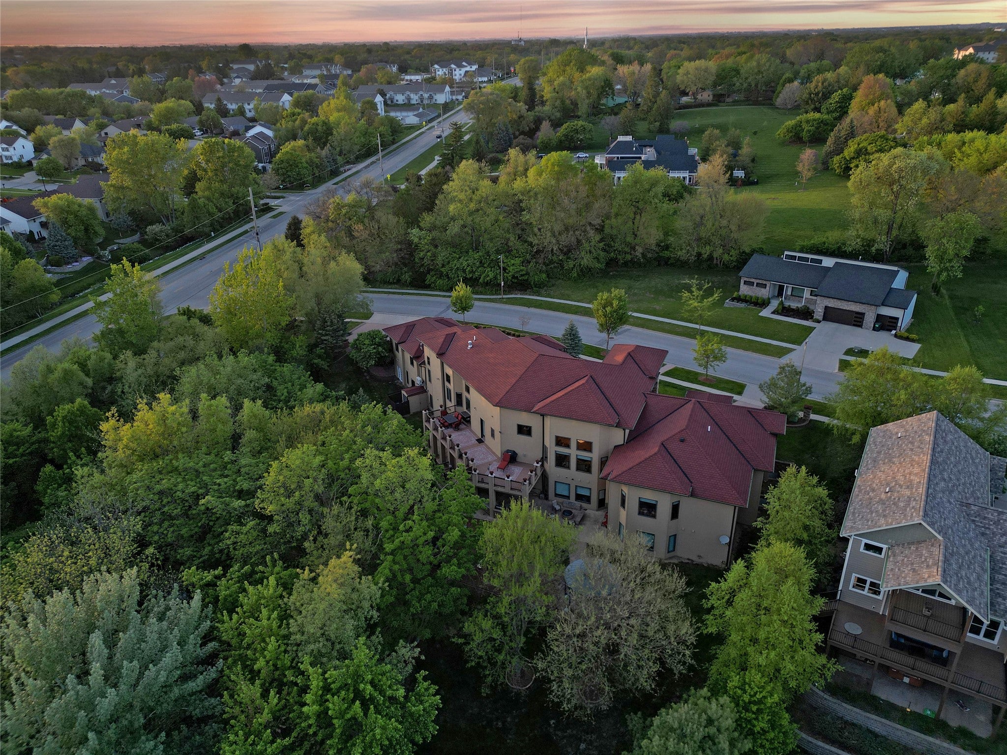Ames, Iowa, 50014, United States, 6 Bedrooms Bedrooms, ,6 BathroomsBathrooms,Residential,Active,2014935