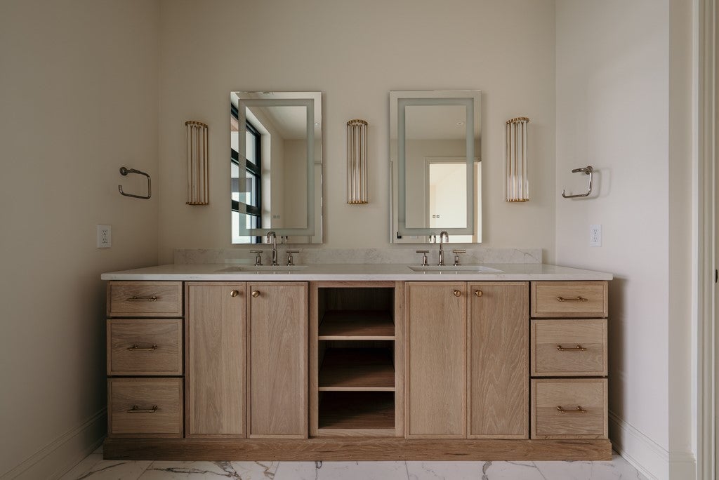 West Des Moines, Iowa, 50266, United States, 2 Bedrooms Bedrooms, ,3 BathroomsBathrooms,Residential,Active,2007148