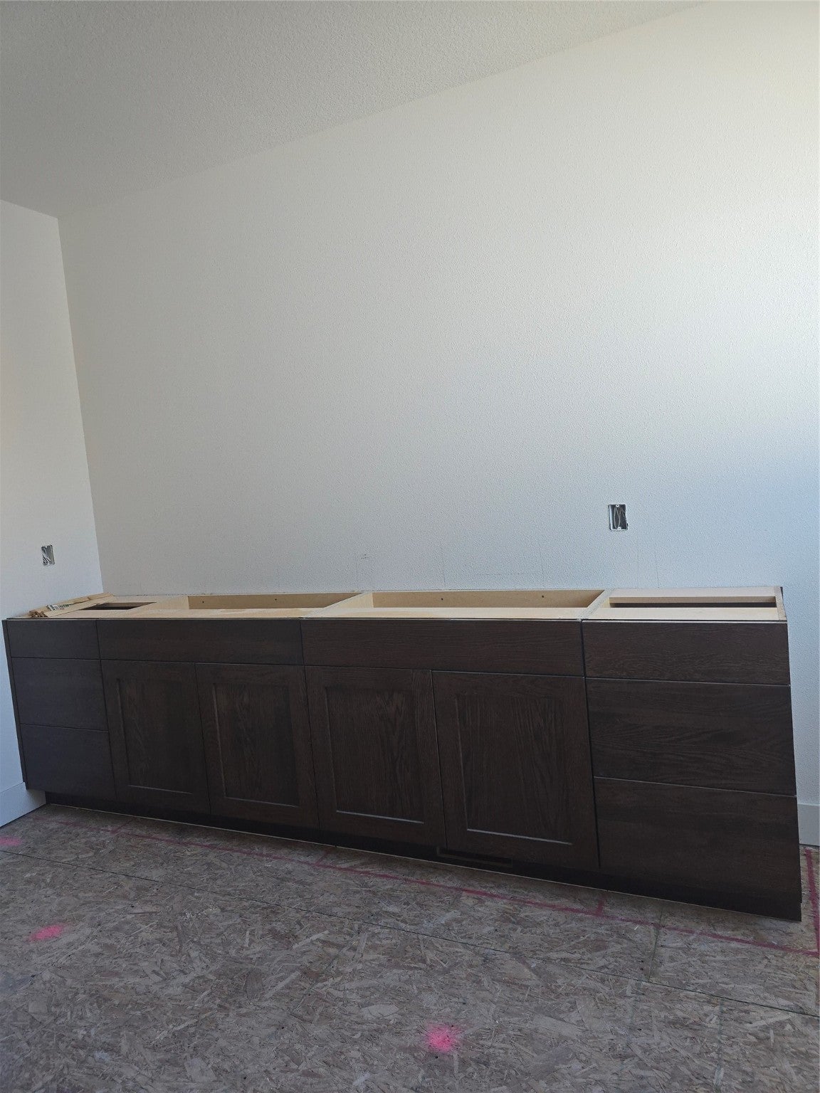 Urbandale, Iowa, 50323, United States, 5 Bedrooms Bedrooms, ,5 BathroomsBathrooms,Residential,Active,2007096