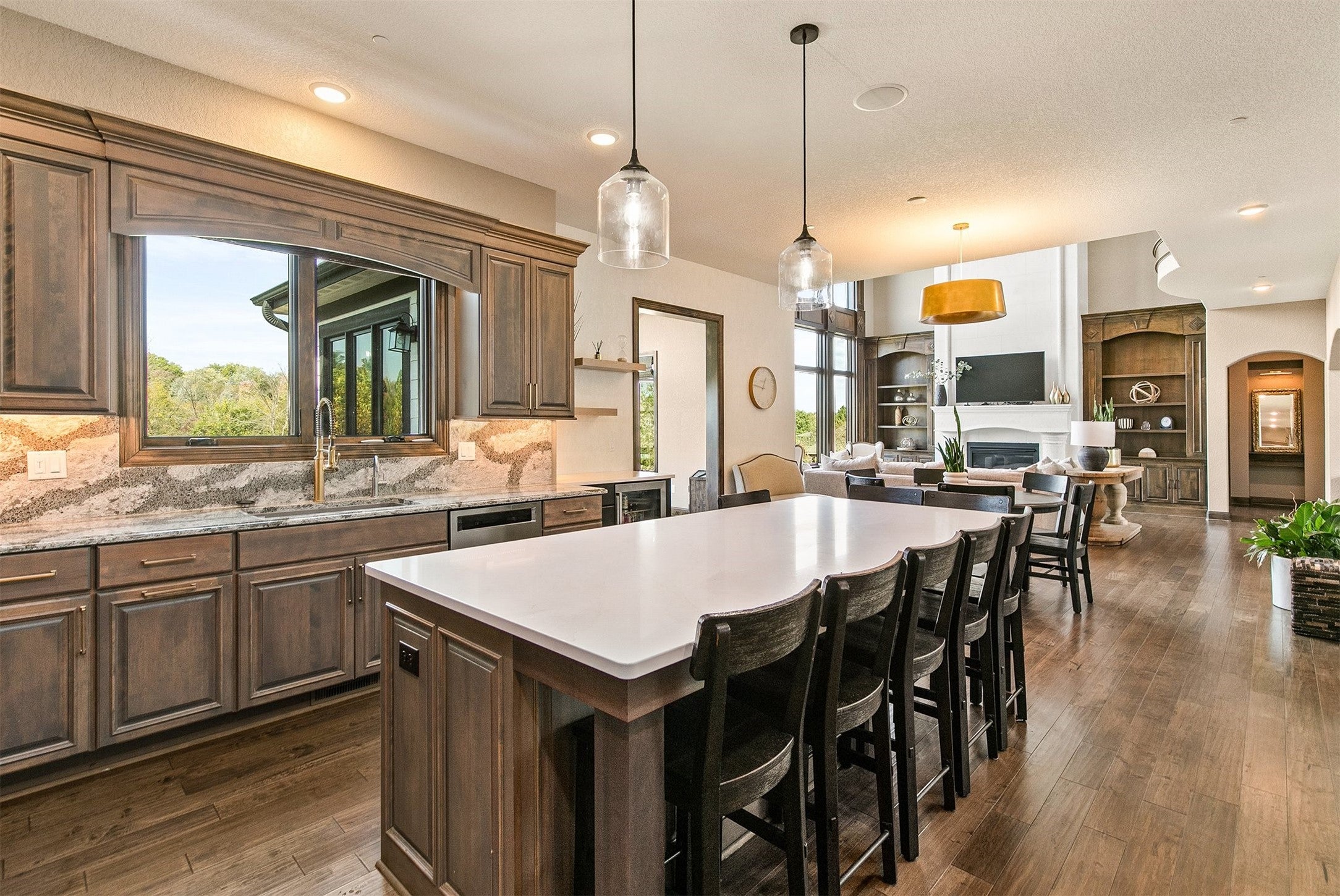 West Des Moines, Iowa, 50266, United States, 6 Bedrooms Bedrooms, ,5 BathroomsBathrooms,Residential,Active,1971022