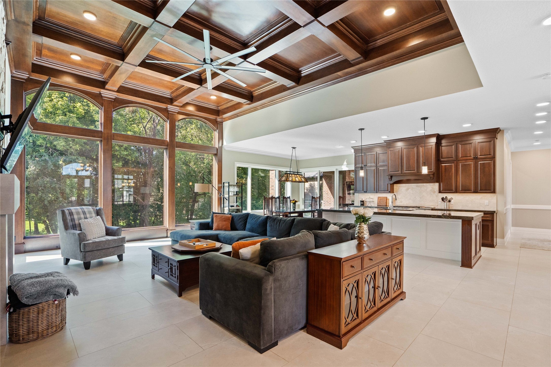 Urbandale, Iowa, 50323, United States, 2 Bedrooms Bedrooms, ,3 BathroomsBathrooms,Residential,Active,1973363