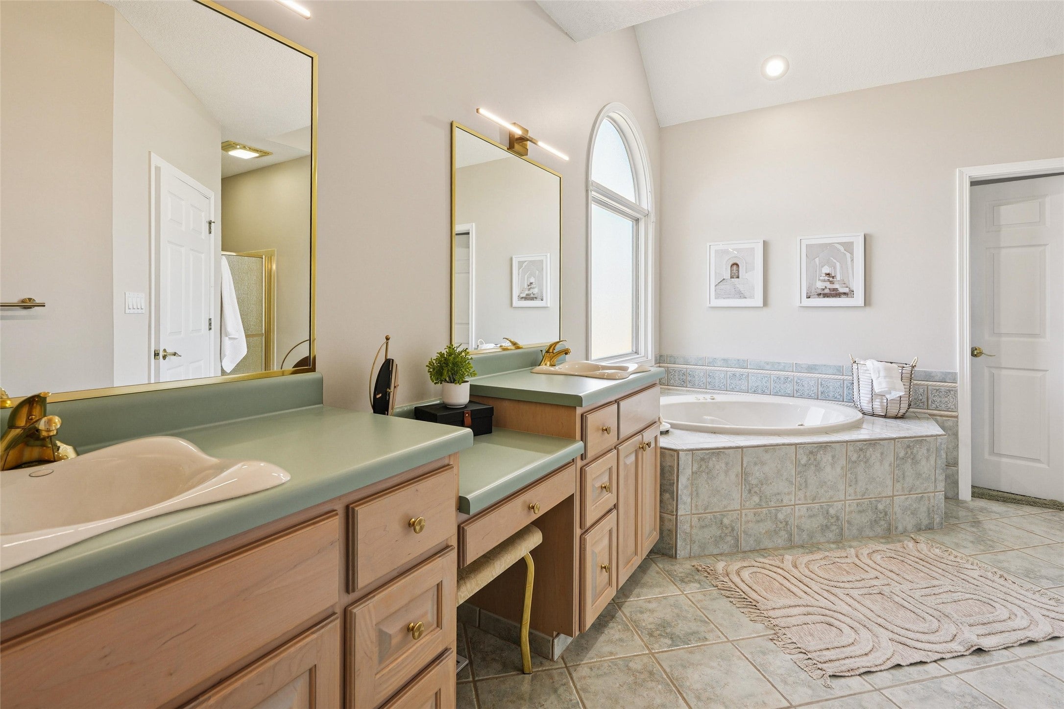 Granger, Iowa, 50109, United States, 3 Bedrooms Bedrooms, ,3 BathroomsBathrooms,Residential,Active,1968368