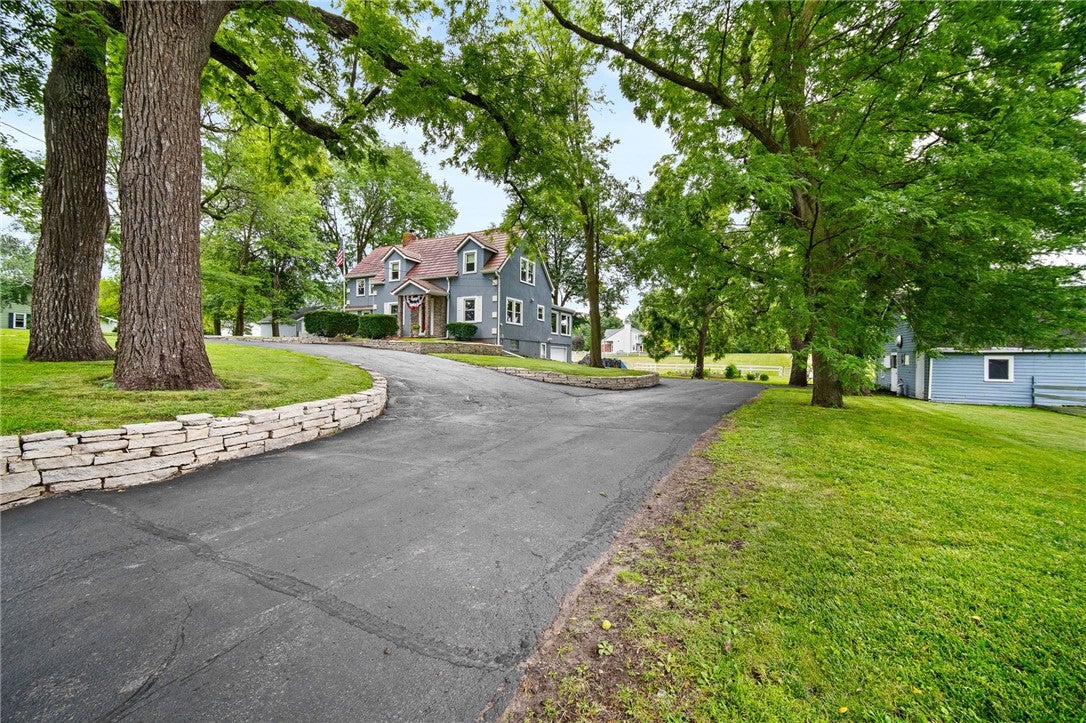 Des Moines, Iowa, 50321, United States, 3 Bedrooms Bedrooms, ,4 BathroomsBathrooms,Residential,Active,2009418