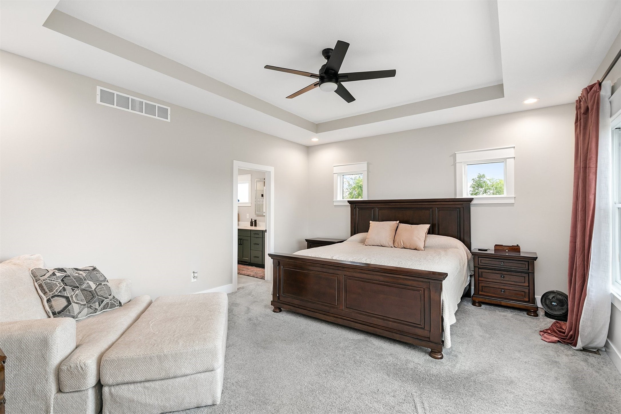 Redfield, Iowa, 50233, United States, 4 Bedrooms Bedrooms, ,3 BathroomsBathrooms,Residential,Active,1993624