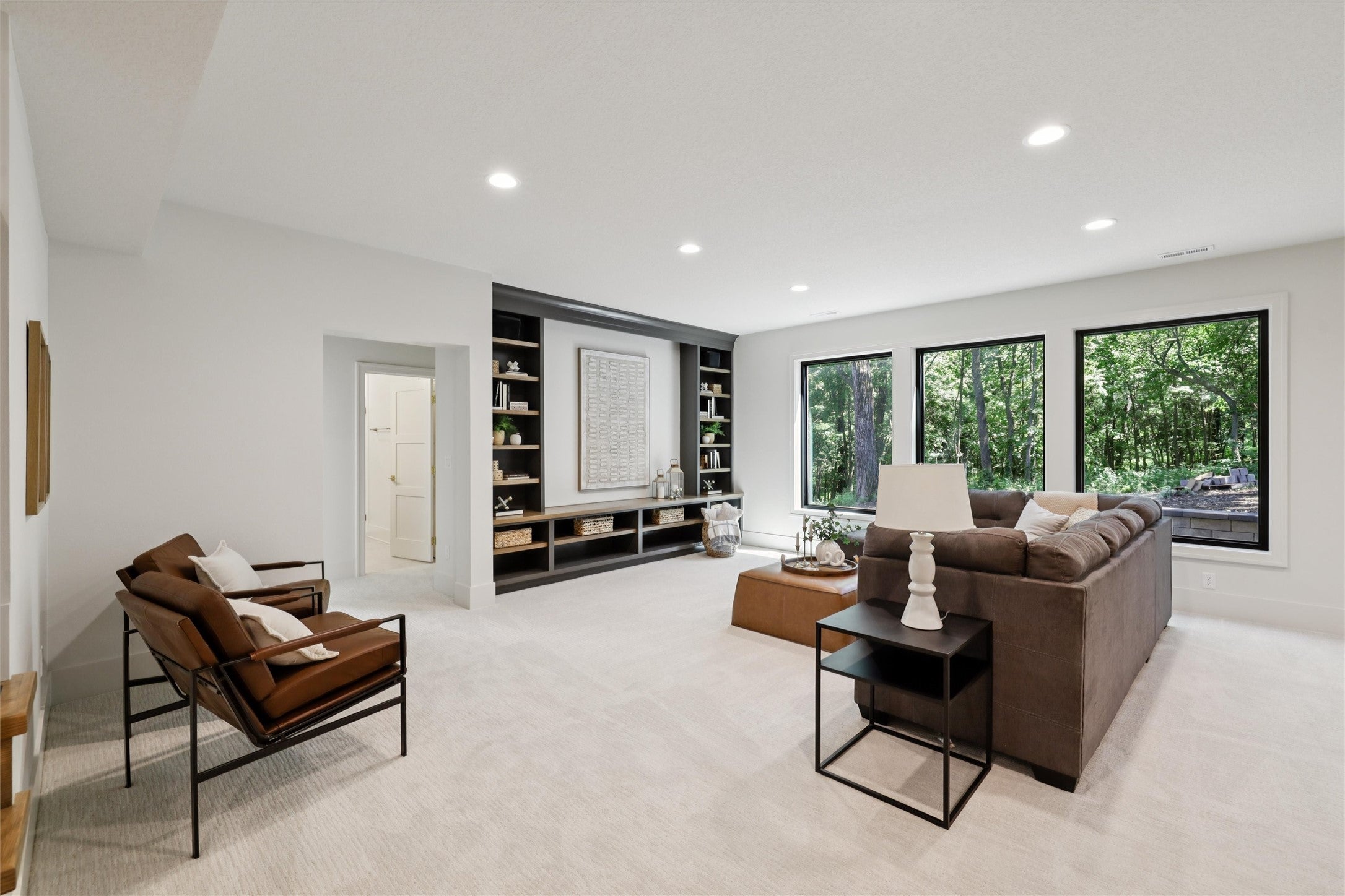 West Des Moines, Iowa, 50266, United States, 6 Bedrooms Bedrooms, ,5 BathroomsBathrooms,Residential,Active,1702108