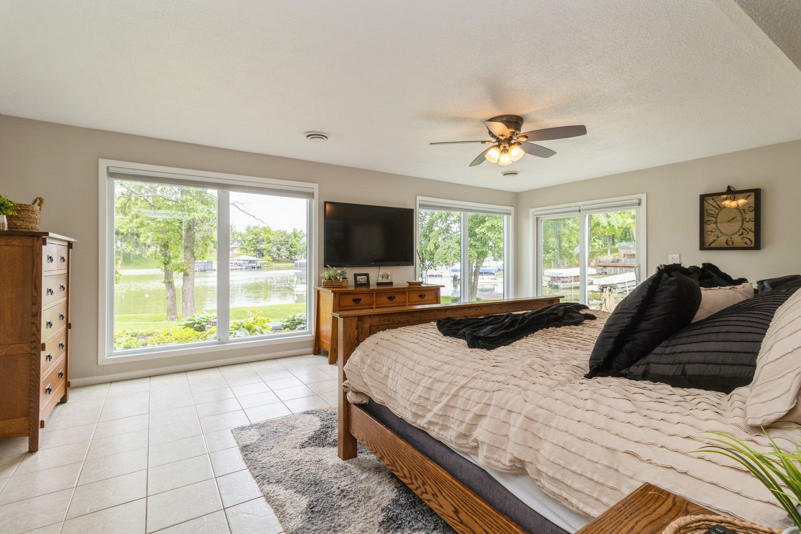 Montezuma, Iowa, 50171, United States, 8 Bedrooms Bedrooms, ,5 BathroomsBathrooms,Residential,Active,1829914