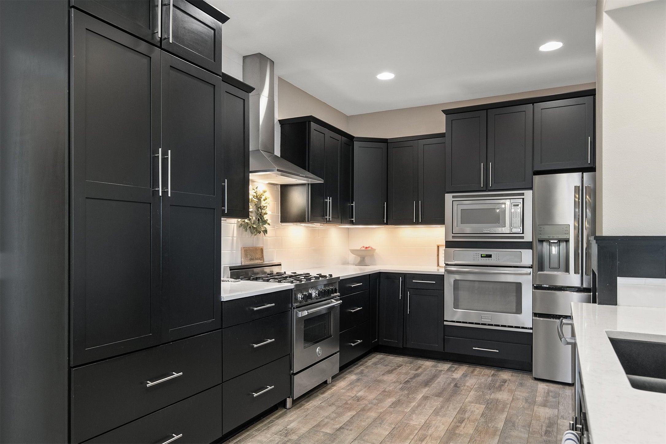 Clive, Iowa, 50325, United States, 5 Bedrooms Bedrooms, ,6 BathroomsBathrooms,Residential,Active,1993639