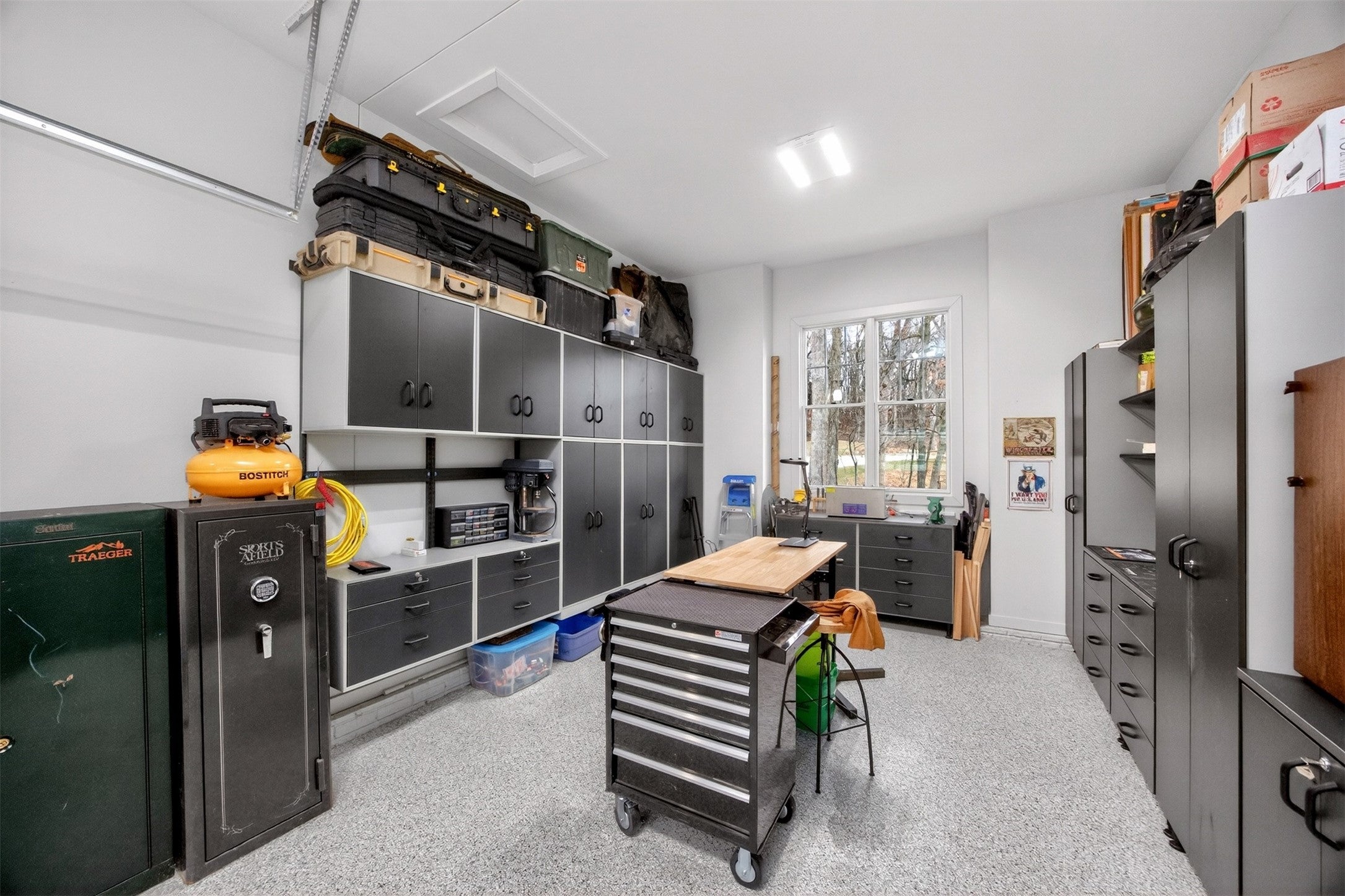 Ankeny, Iowa, 50023, United States, 5 Bedrooms Bedrooms, ,5 BathroomsBathrooms,Residential,Active,2011207