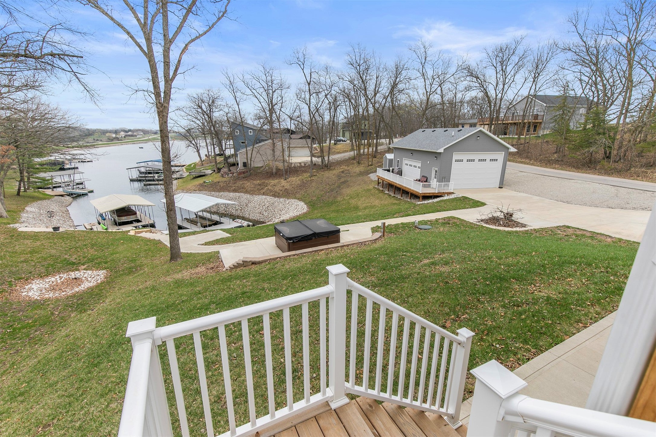 Ellston, Iowa, 50074, United States, 4 Bedrooms Bedrooms, ,3 BathroomsBathrooms,Residential,Active,1769780