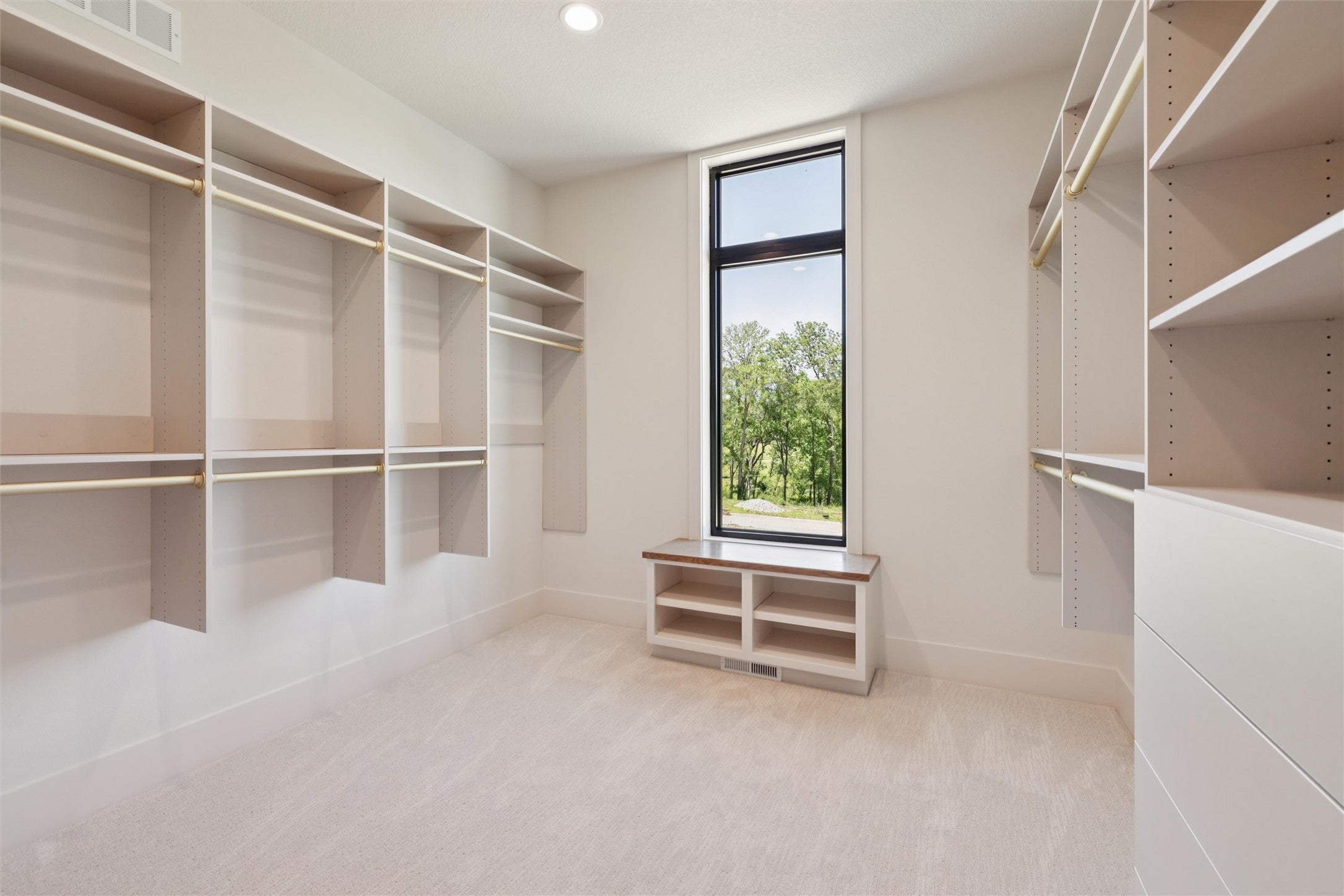 West Des Moines, Iowa, 50266, United States, 6 Bedrooms Bedrooms, ,5 BathroomsBathrooms,Residential,Active,1702108