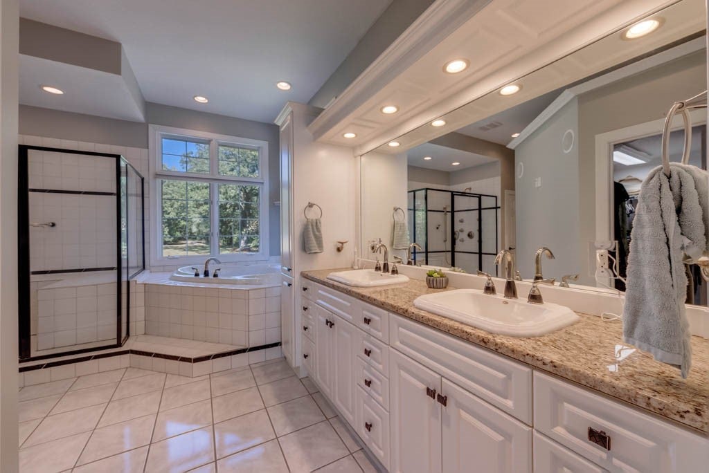 Bondurant, Iowa, 50035, United States, 5 Bedrooms Bedrooms, ,4 BathroomsBathrooms,Residential,Active,1961950