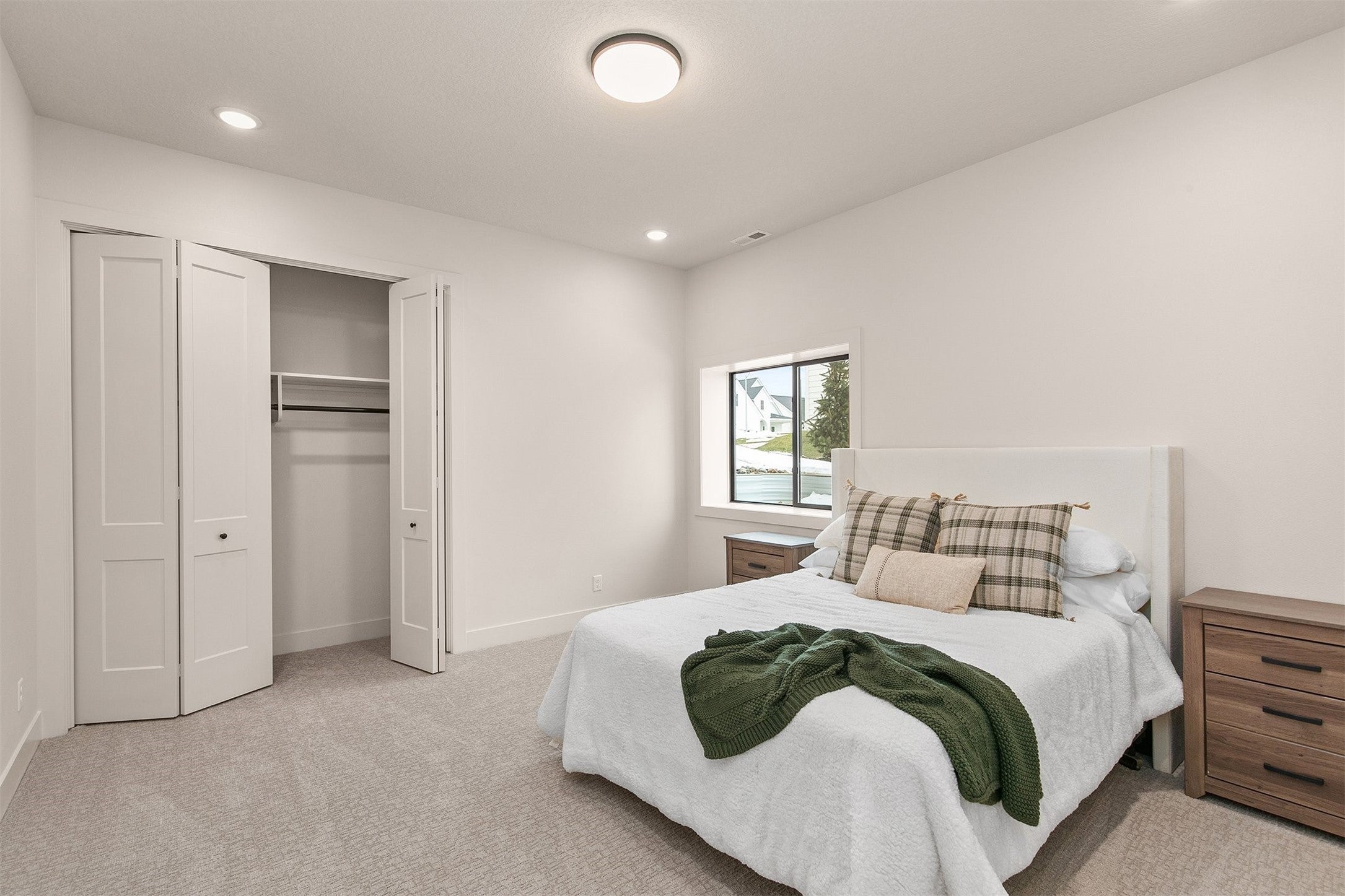 West Des Moines, Iowa, 50266, United States, 4 Bedrooms Bedrooms, ,5 BathroomsBathrooms,Residential,Active,1894164