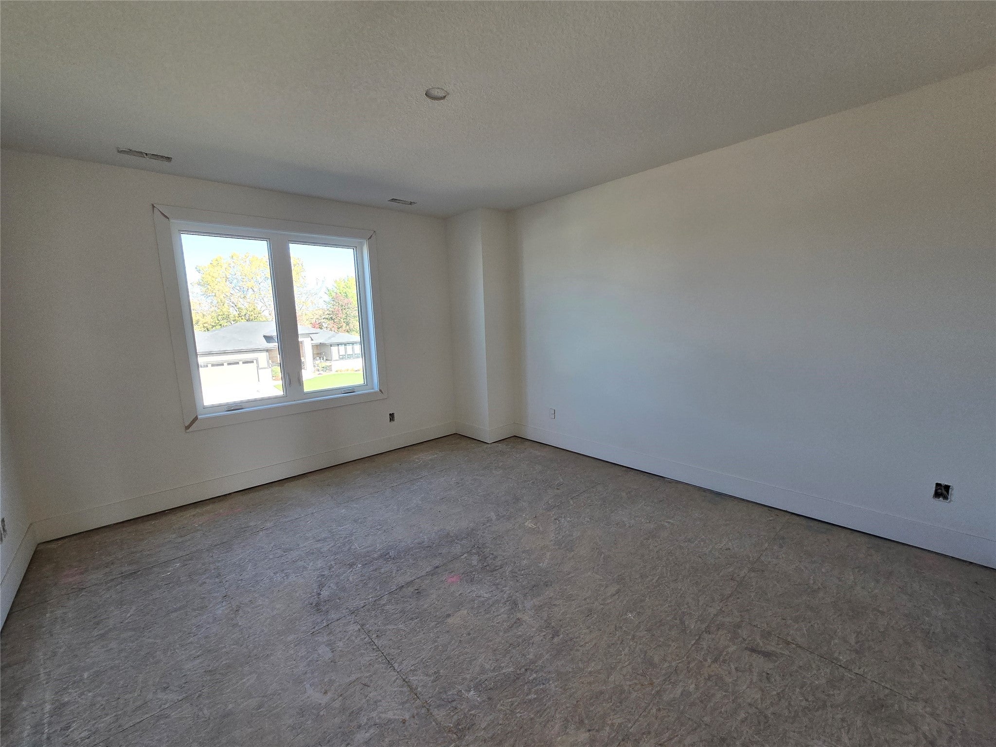 Urbandale, Iowa, 50323, United States, 6 Bedrooms Bedrooms, ,6 BathroomsBathrooms,Residential,Active,1869122