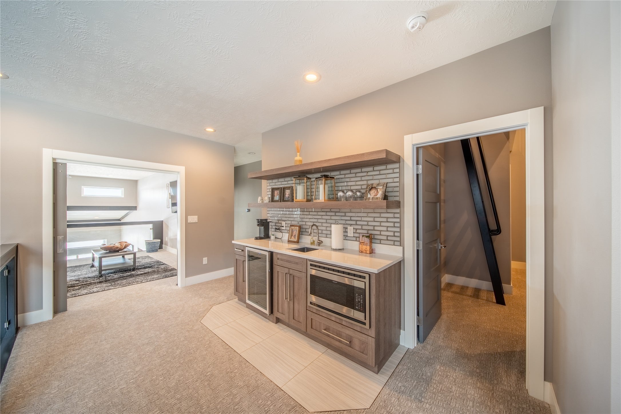 Spirit Lake, Iowa, 51360, United States, 7 Bedrooms Bedrooms, ,6 BathroomsBathrooms,Residential,Active,2007135