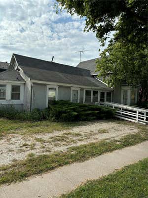 921 1ST AVE, PERRY, IA 50220, photo 3 of 7